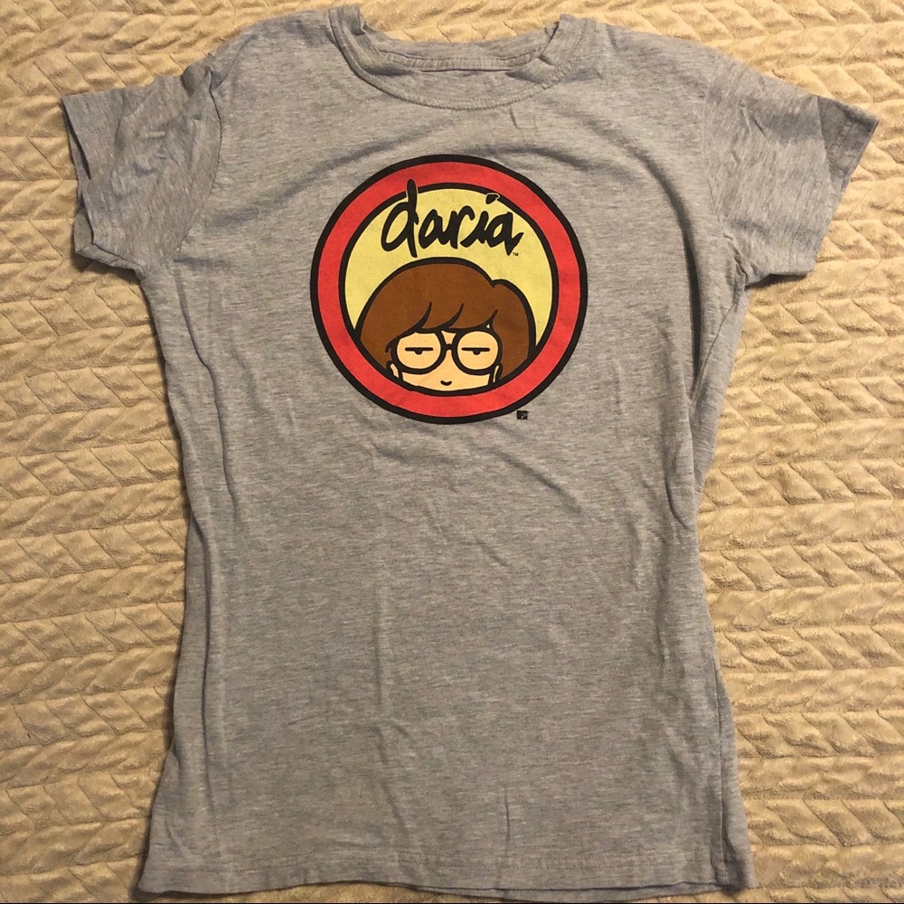 Daria Tee